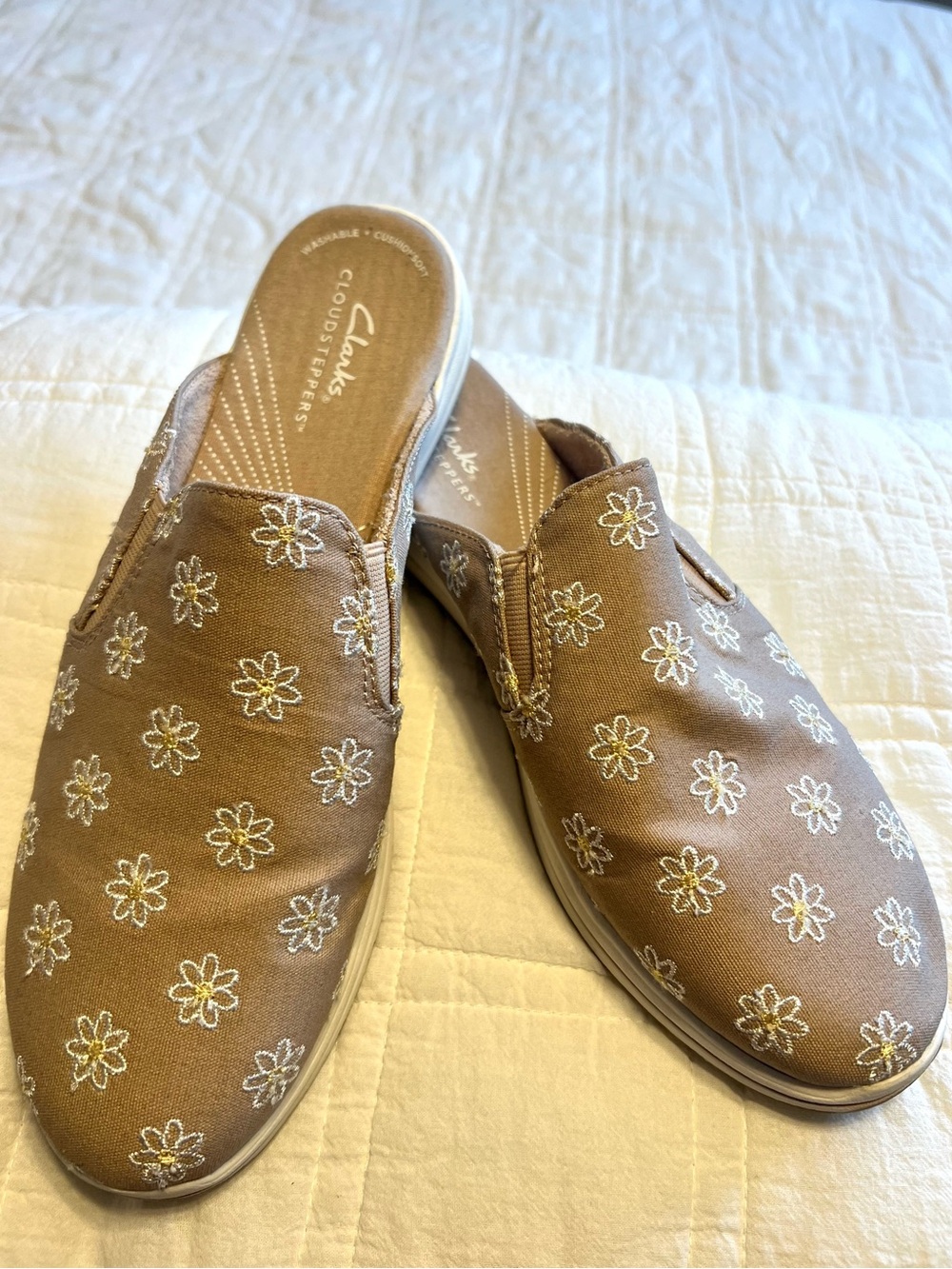 Clarks Canvas CloudSteppers Breeze Shore Taupe Combination US Women's 9